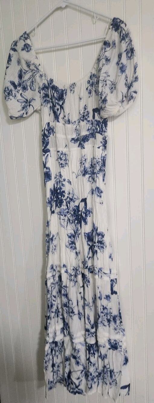 Max + Ash White and Blue Maxi Dress Womens Size Medium Flowy Boho Summer Casual
